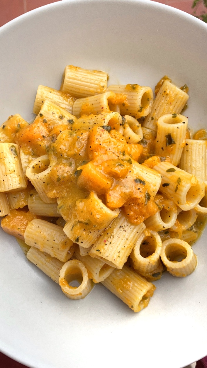 Pasta cremosa con calabaza