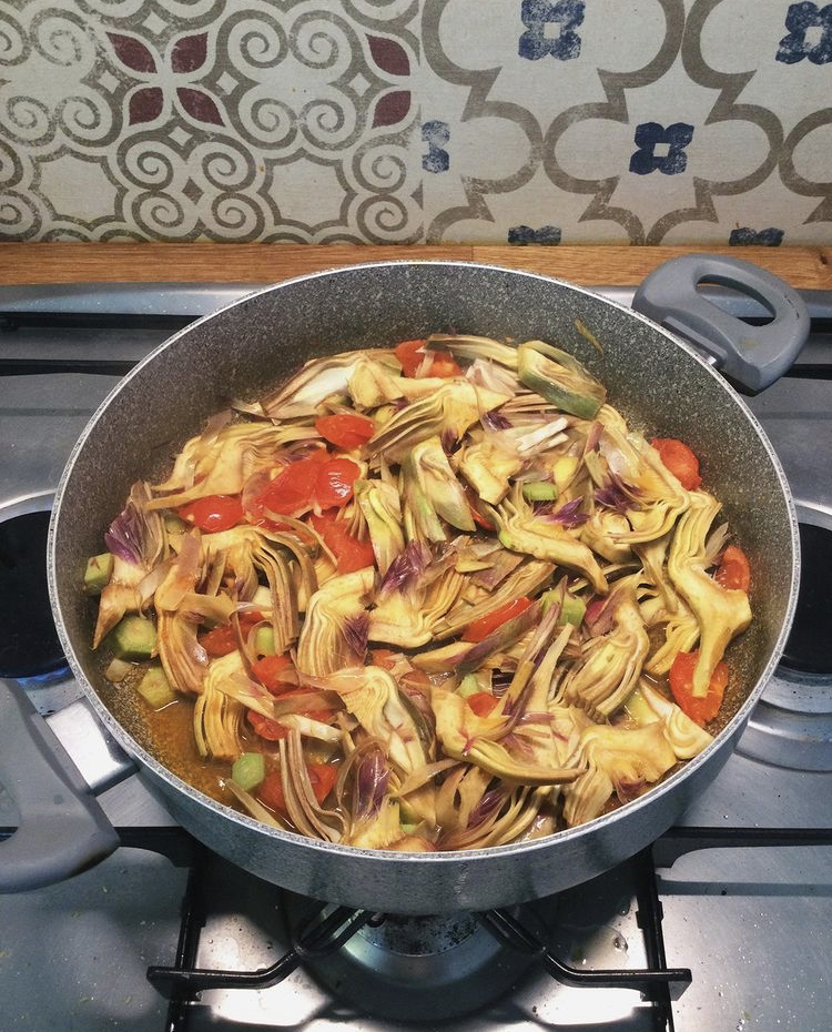 pasta con alcachofas, receta de italia | la Clandestina